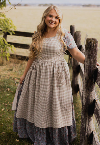Nutmeg Gingham ~ Pinafore Apron