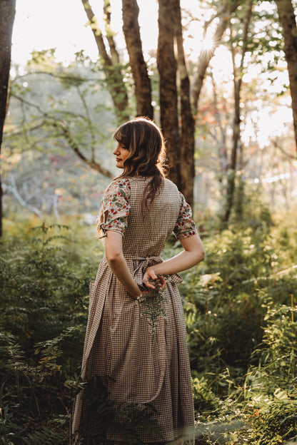 Nutmeg Gingham ~ Pinafore Apron