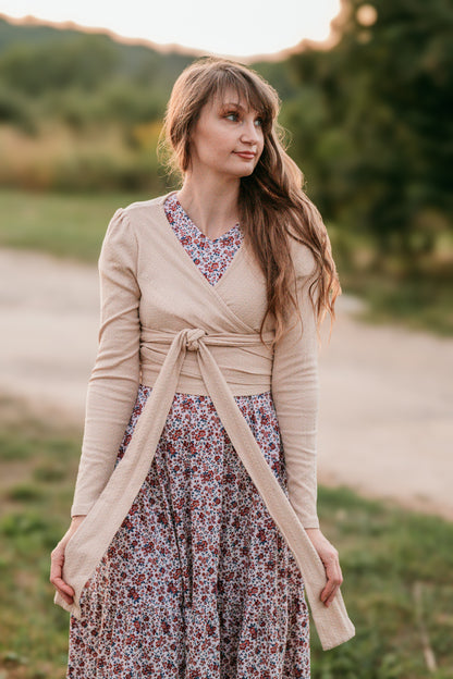 Poised Wrap