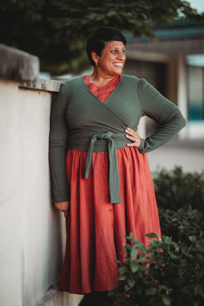 Poised Wrap